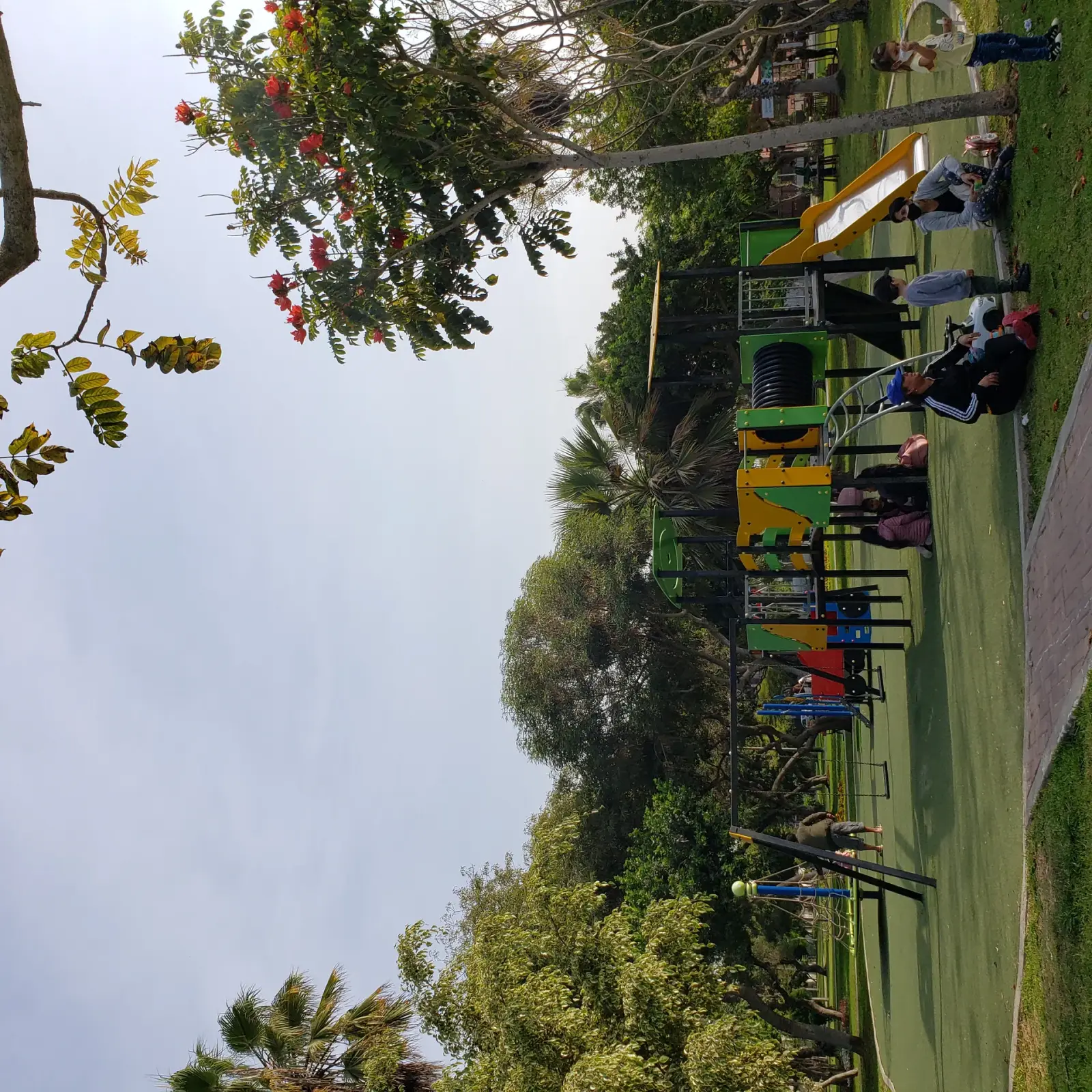 Parque Zela — interior 1